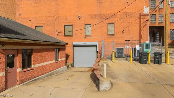 1439 Sunset BLVD, Steubenville, OH 43952