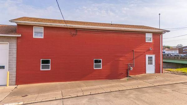 402 11th St#, Moundsville, WV 26041