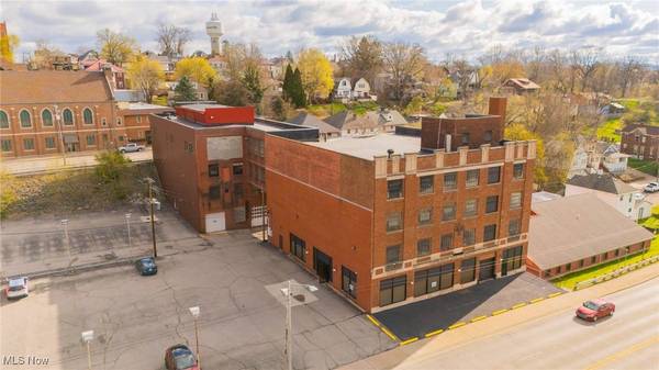 1439 Sunset BLVD, Steubenville, OH 43952