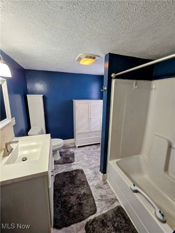 67652 Elizabeth ST, St. Clairsville, OH 43950