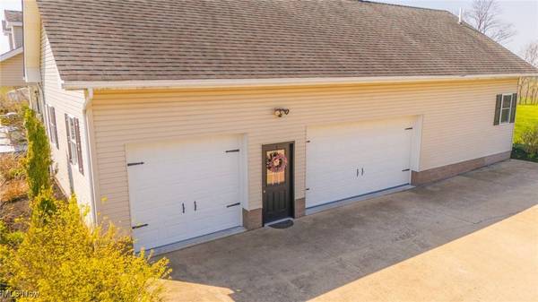 72392 Fairpoint-Shepherdstown ST, St. Clairsville, OH 43950