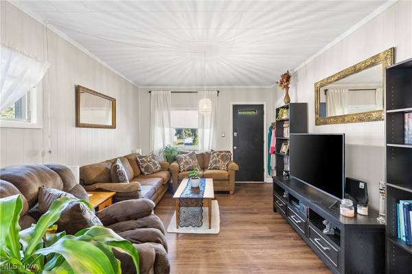 1313 N 7th ST, Martins Ferry, OH 43935