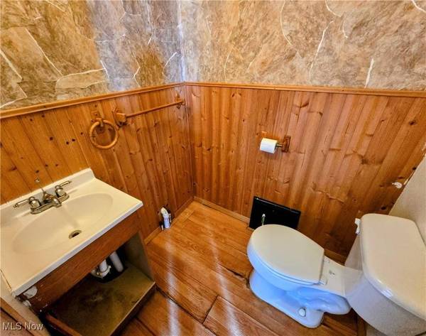 601 Clinton ST, Martins Ferry, OH 43935