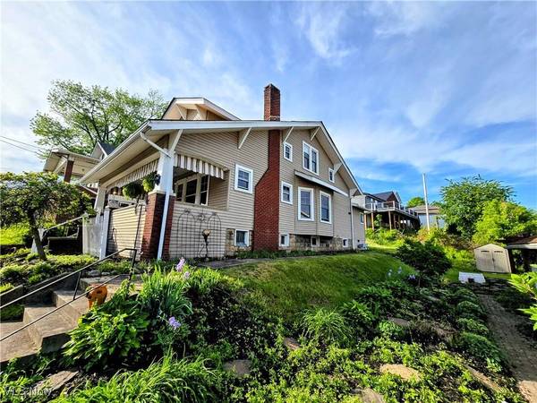 105 W 40th ST, Shadyside, OH 43947