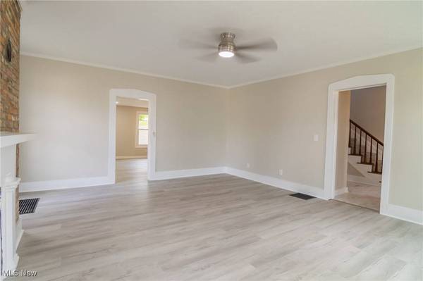 207 W Main ST, St. Clairsville, OH 43950