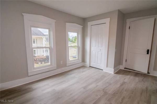 207 W Main ST, St. Clairsville, OH 43950