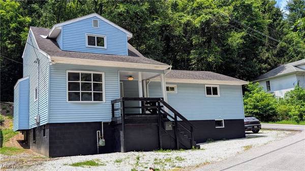 51 Overbrook DR, Bridgeport, OH 43912