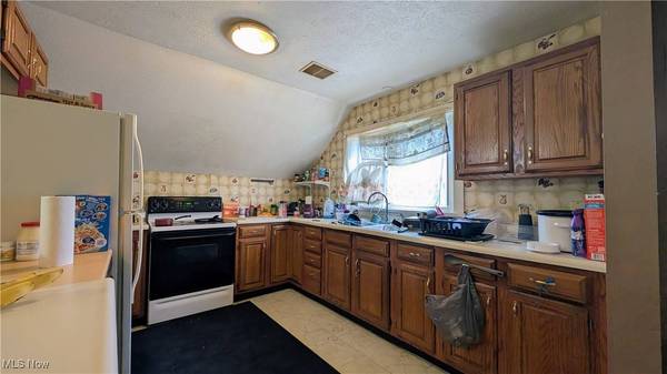 110 N Market ST, St Clairsville, OH 43950