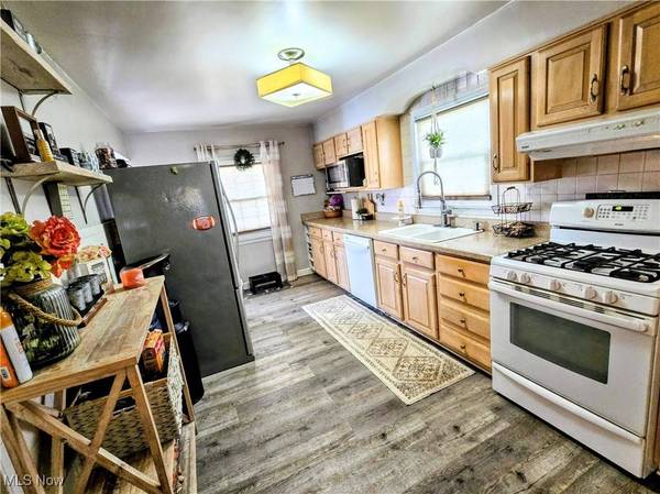 214 Martha ST, Yorkville, OH 43971