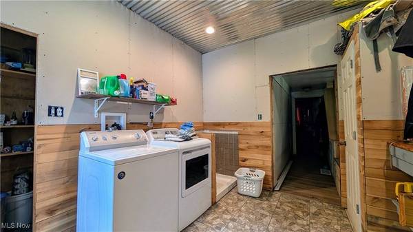 498 County Road 28, Steubenville, OH 43952