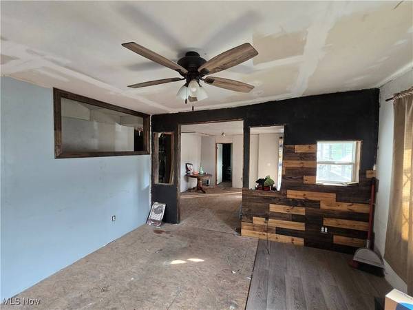 399 Smithfield ST, Dillonvale, OH 43917