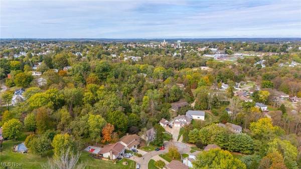 121 Beckett CT, St Clairsville, OH 43950