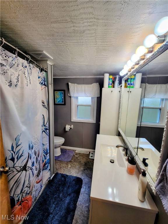 59701 Crozier Ridge RD, Jacobsburg, OH 43933