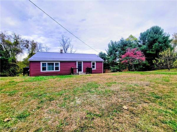 59701 Crozier Ridge RD, Jacobsburg, OH 43933