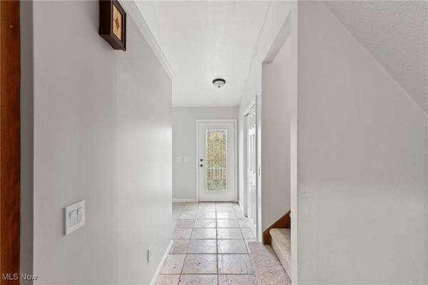 120 Windermere DR, St Clairsville, OH 43950