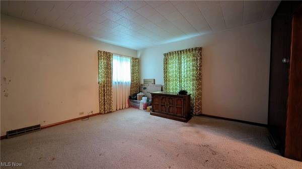 7318 State Route 150, Dillonvale, OH 43917