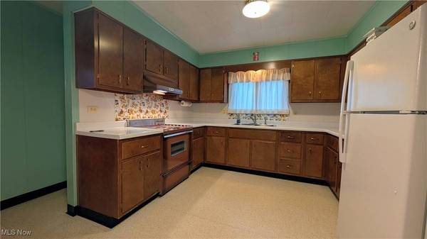 7318 State Route 150, Dillonvale, OH 43917