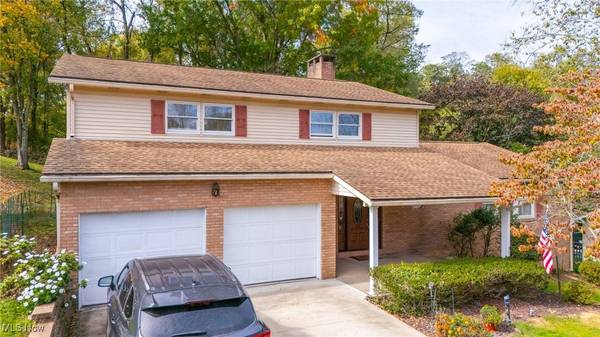 121 Beckett CT, St Clairsville, OH 43950