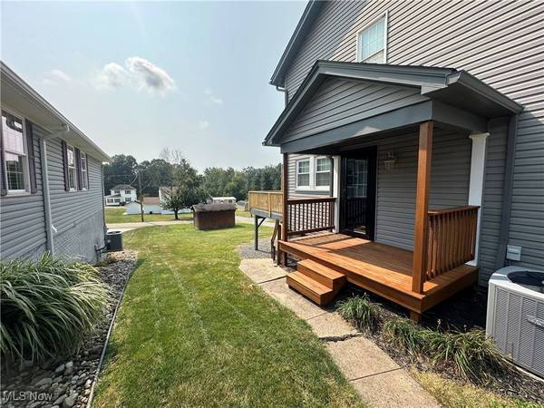 208 Maple AVE, Bethesda, OH 43719