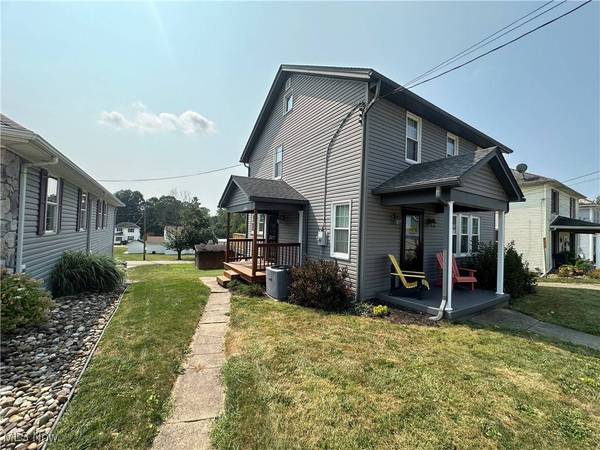 208 Maple AVE, Bethesda, OH 43719