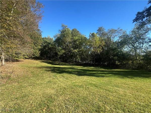 Fairmont AVE, Barnesville, OH 43713