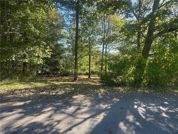 Fairmont AVE, Barnesville, OH 43713