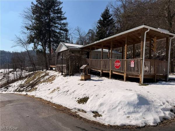 8587 County Road 15, Rayland, OH 43943