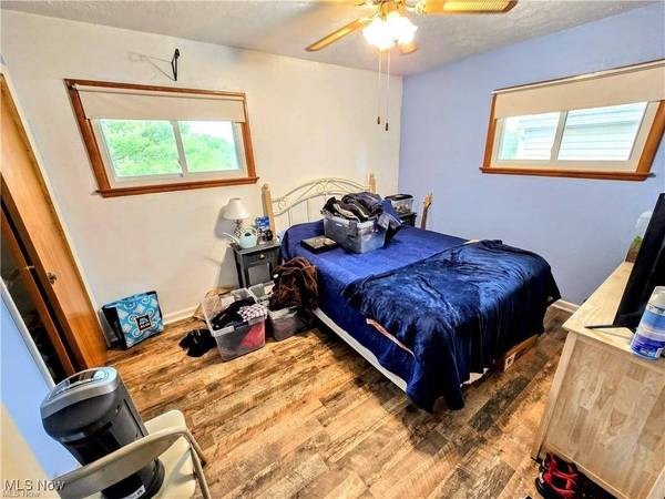 101 Clark RD, St Clairsville, OH 43950