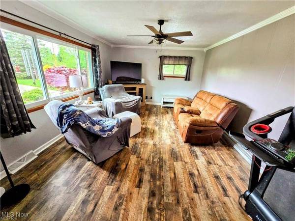 101 Clark RD, St Clairsville, OH 43950