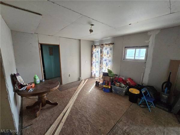 399 Smithfield ST, Dillonvale, OH 43917