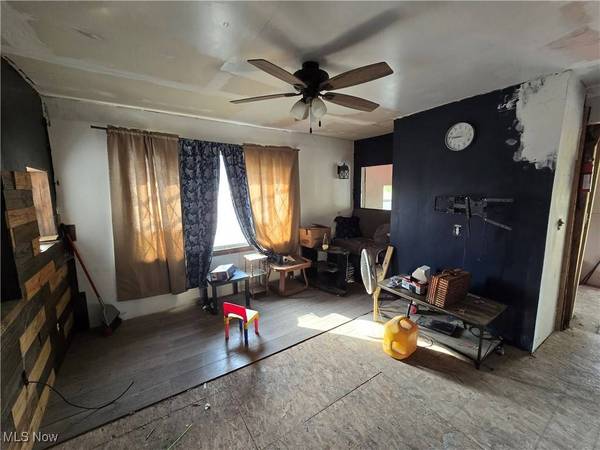 399 Smithfield ST, Dillonvale, OH 43917