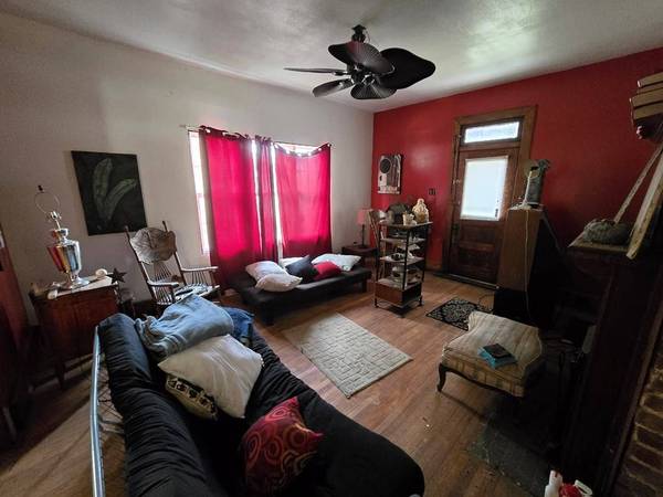 1208 Center St, Moundsville, WV 26041