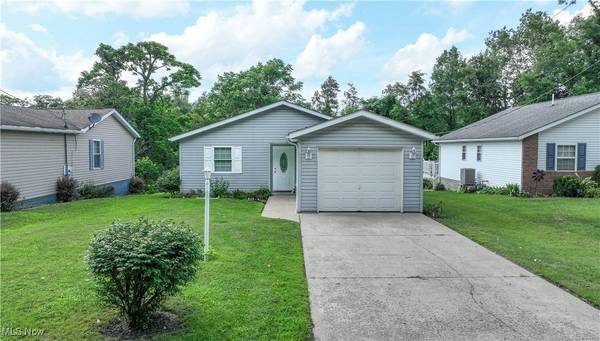 215 Railroad ST, Barnesville, OH 43713