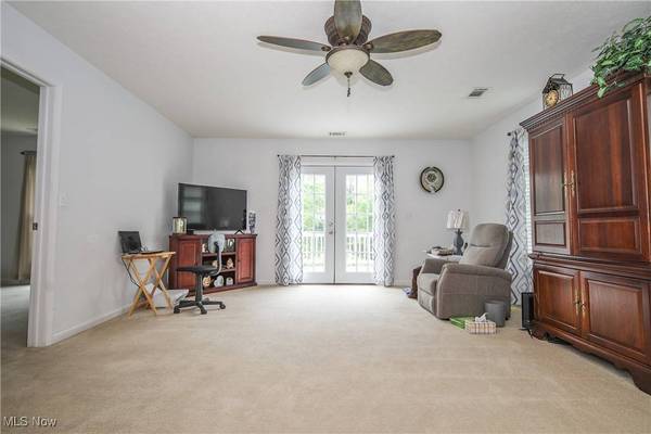 215 Railroad ST, Barnesville, OH 43713