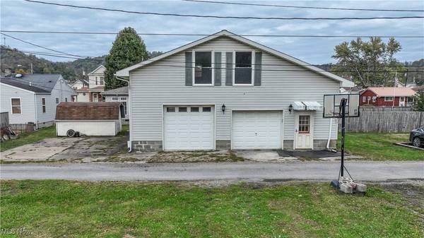 4470 Grand AVE, Shadyside, OH 43947