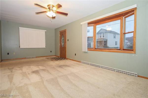 4470 Grand AVE, Shadyside, OH 43947