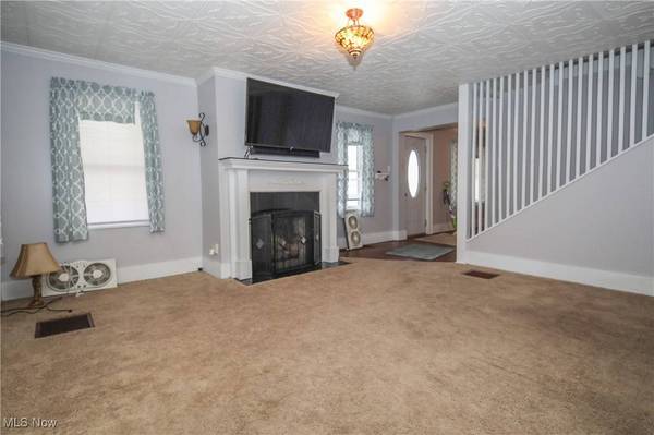 329 S Chestnut ST, Barnesville, OH 43713