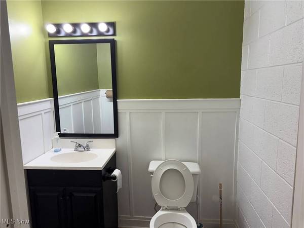 804 E Main ST, Barnesville, OH 43713