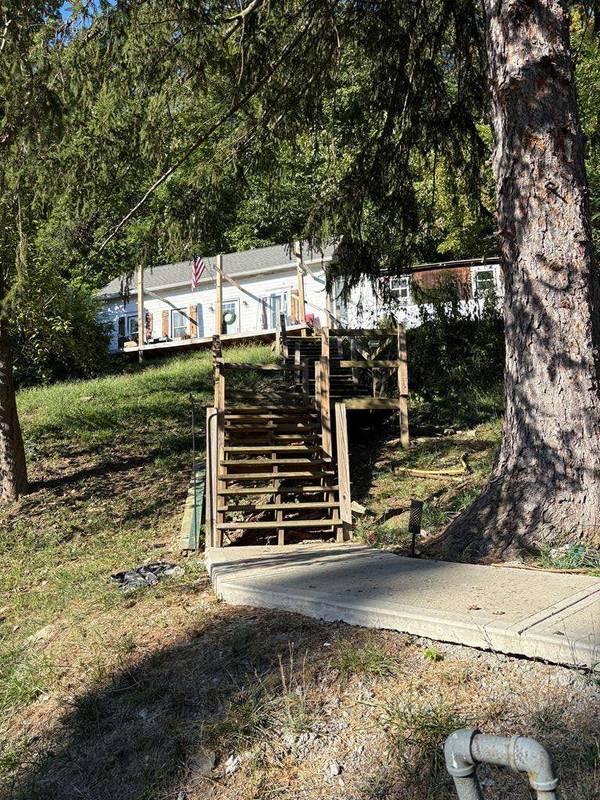 7 Sligar, Wheeling, WV 26003