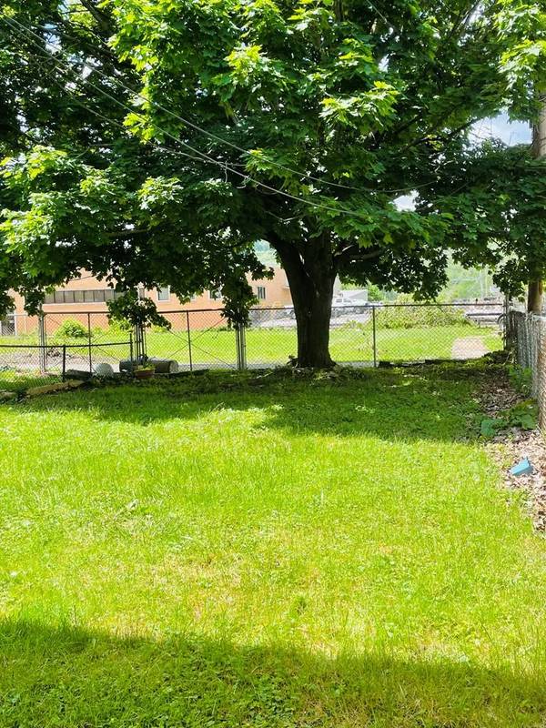 4221-4223 Wood Street, Wheeling, WV 26003