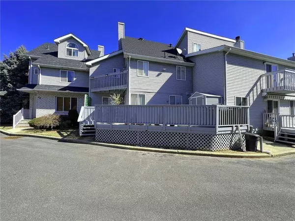 45 Fairlawn LOOP, Staten  Island, NY 10308