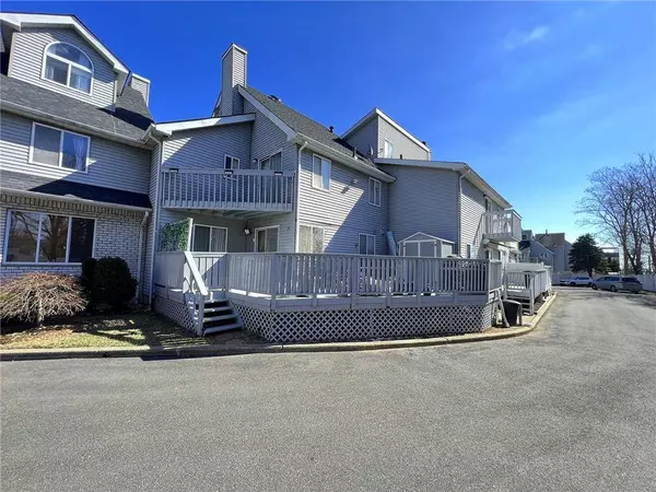 45 Fairlawn LOOP, Staten  Island, NY 10308