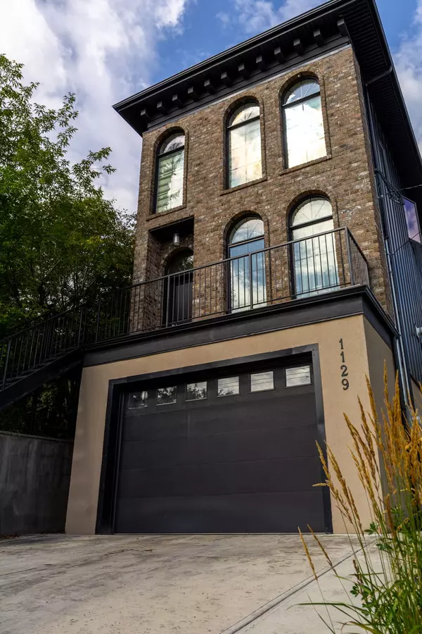 5-web-or-mls-5-1129 Maggie St SE, Calgary, AB
