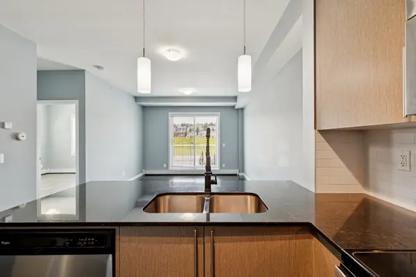 20260727-4313 5305 32 Ave SW-021_sm