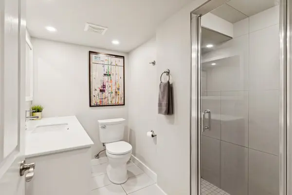 20260814-5327 17 Ave SW-146_sm