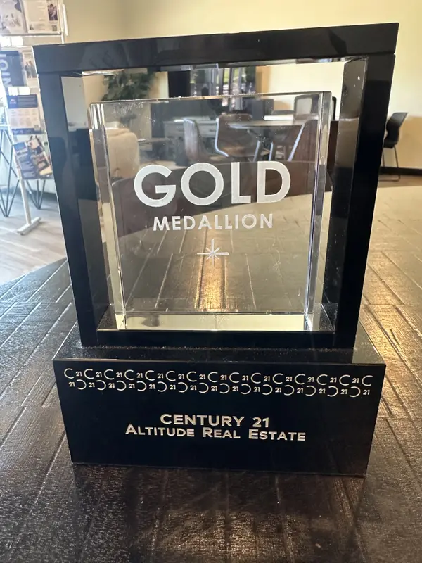 Gold Medalion