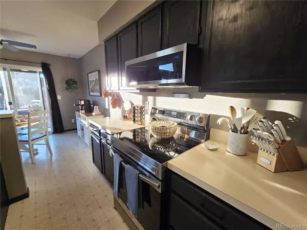 8827 Cloverleaf CIR, Parker, CO 80134