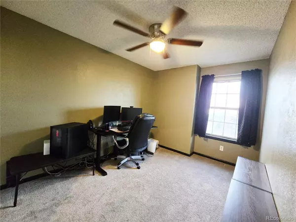 8827 Cloverleaf CIR, Parker, CO 80134