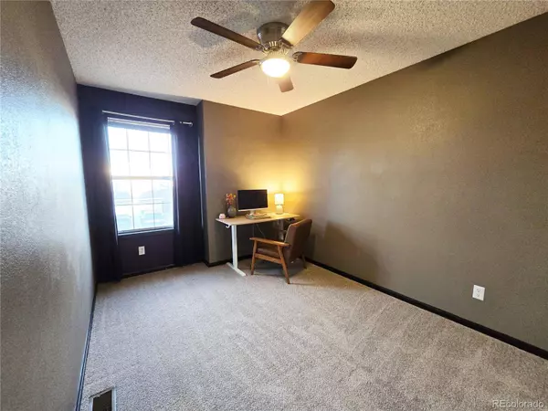 8827 Cloverleaf CIR, Parker, CO 80134