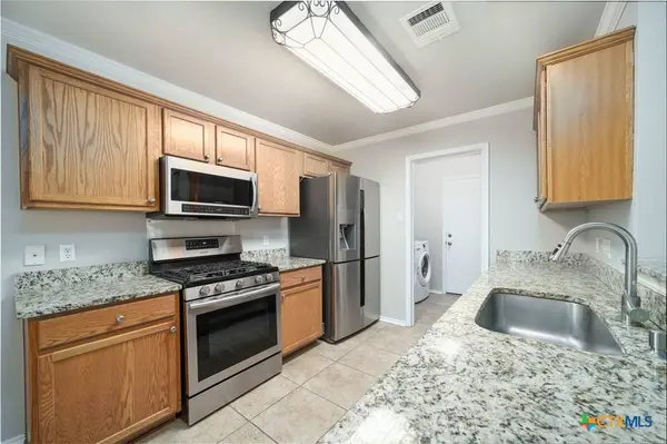 2208 Jesse Owens DR, Austin, TX 78748